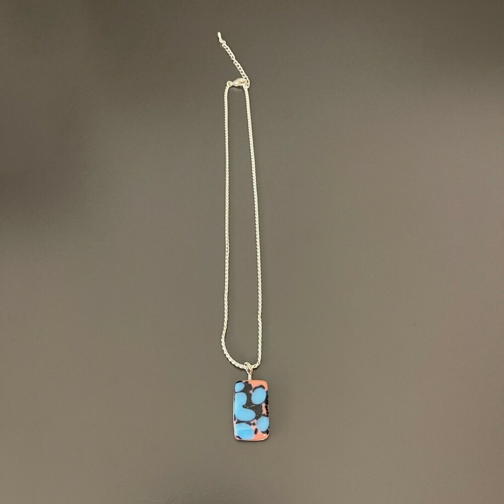 Silver-tone Pink Blue Pendant Women's Fashion Necklace NWOT